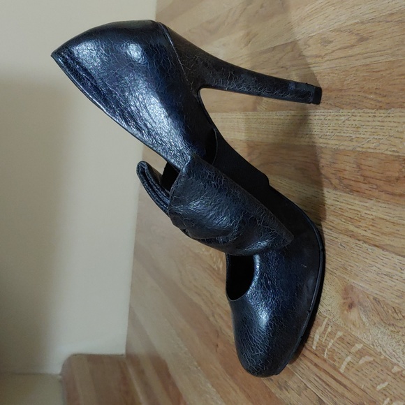 Kensie Mary Jane Bow Heels 7B - Picture 7 of 15